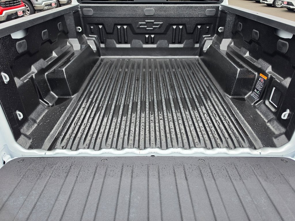 New 2026 Summit White Chevrolet Work Truck image 6