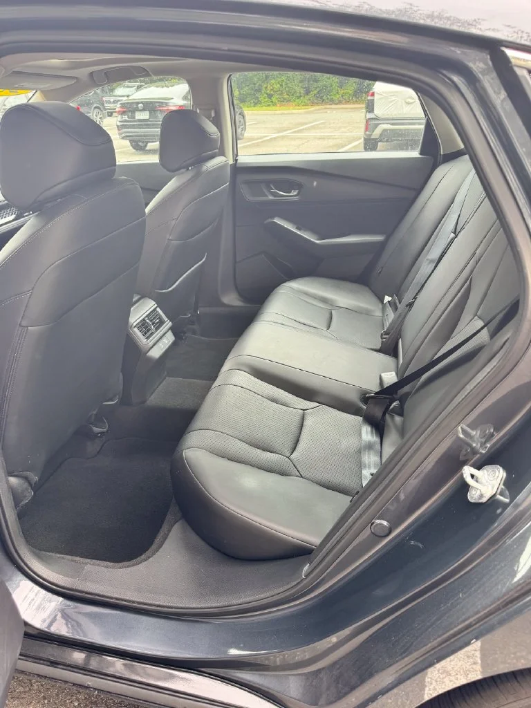 Used 2023  Honda EX-L image 21