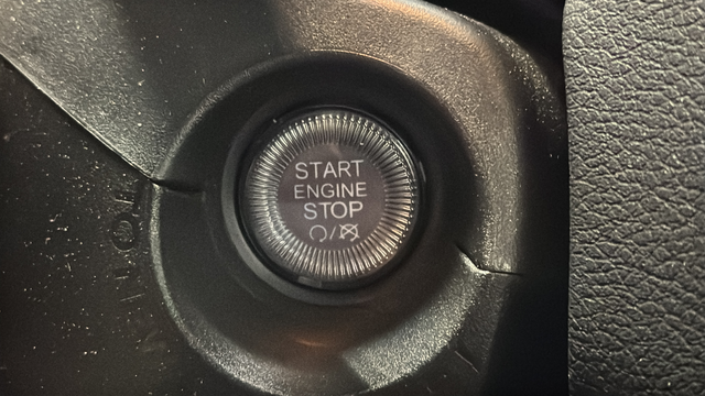 Used 2023 Alpine White Clearcoat Jeep Altitude image 22