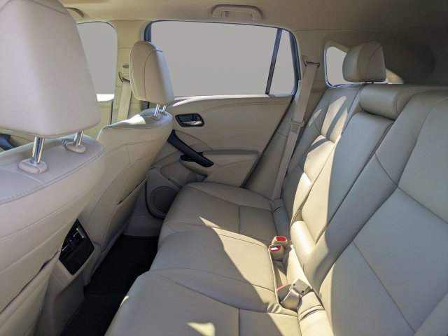 Used 2018 White Diamond Pearl Acura RDX image 14