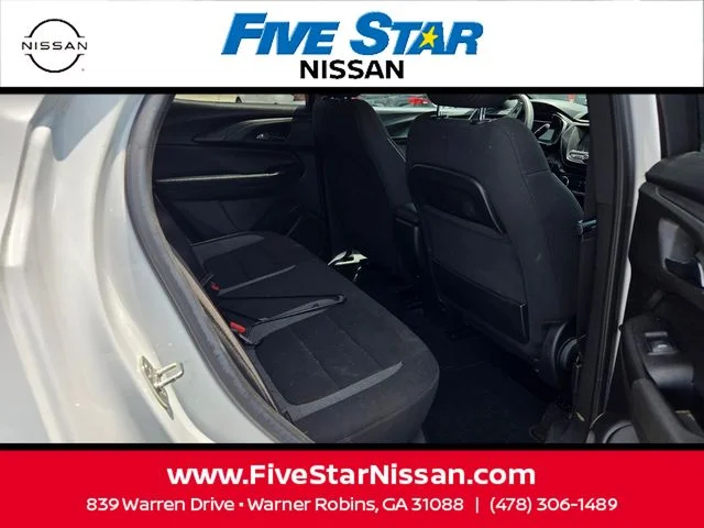Used 2022 White Chevrolet LT image 14