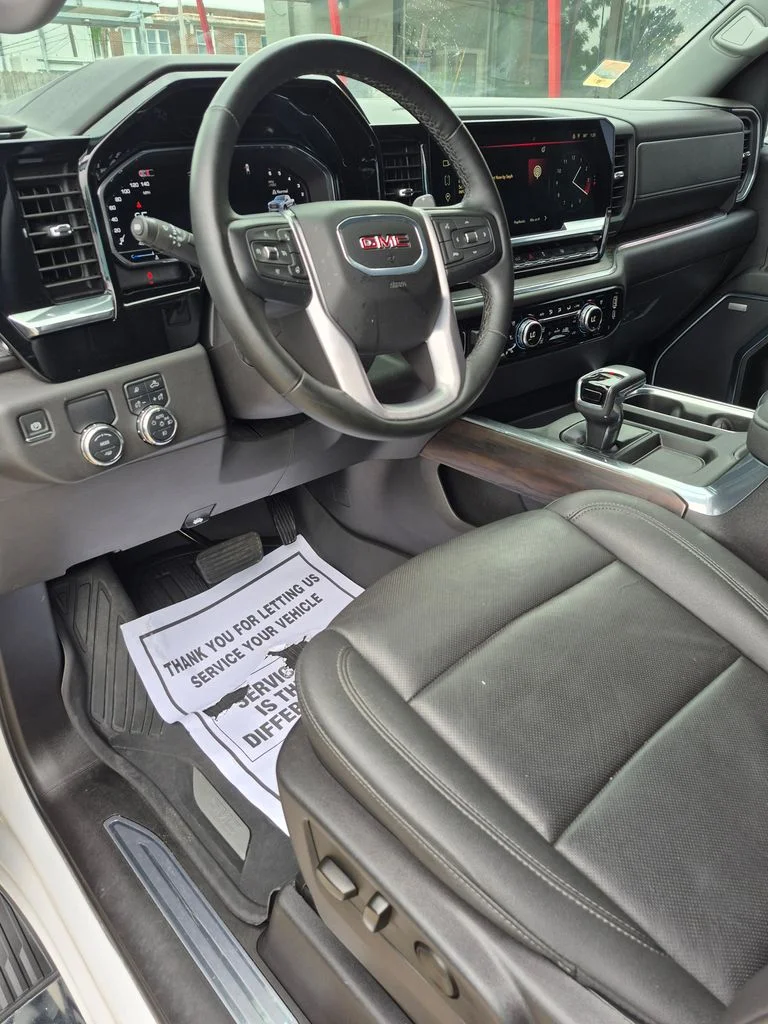 Used 2024 Summit White GMC SLT image 15