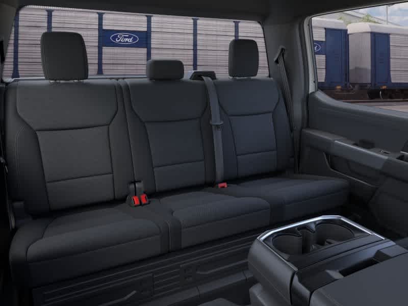 New 2026 Oxford White Ford XLT image 11