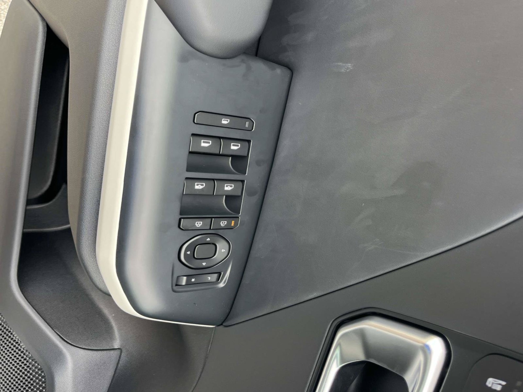 New 2026 Snow White Pearl Kia GT-Line image 22