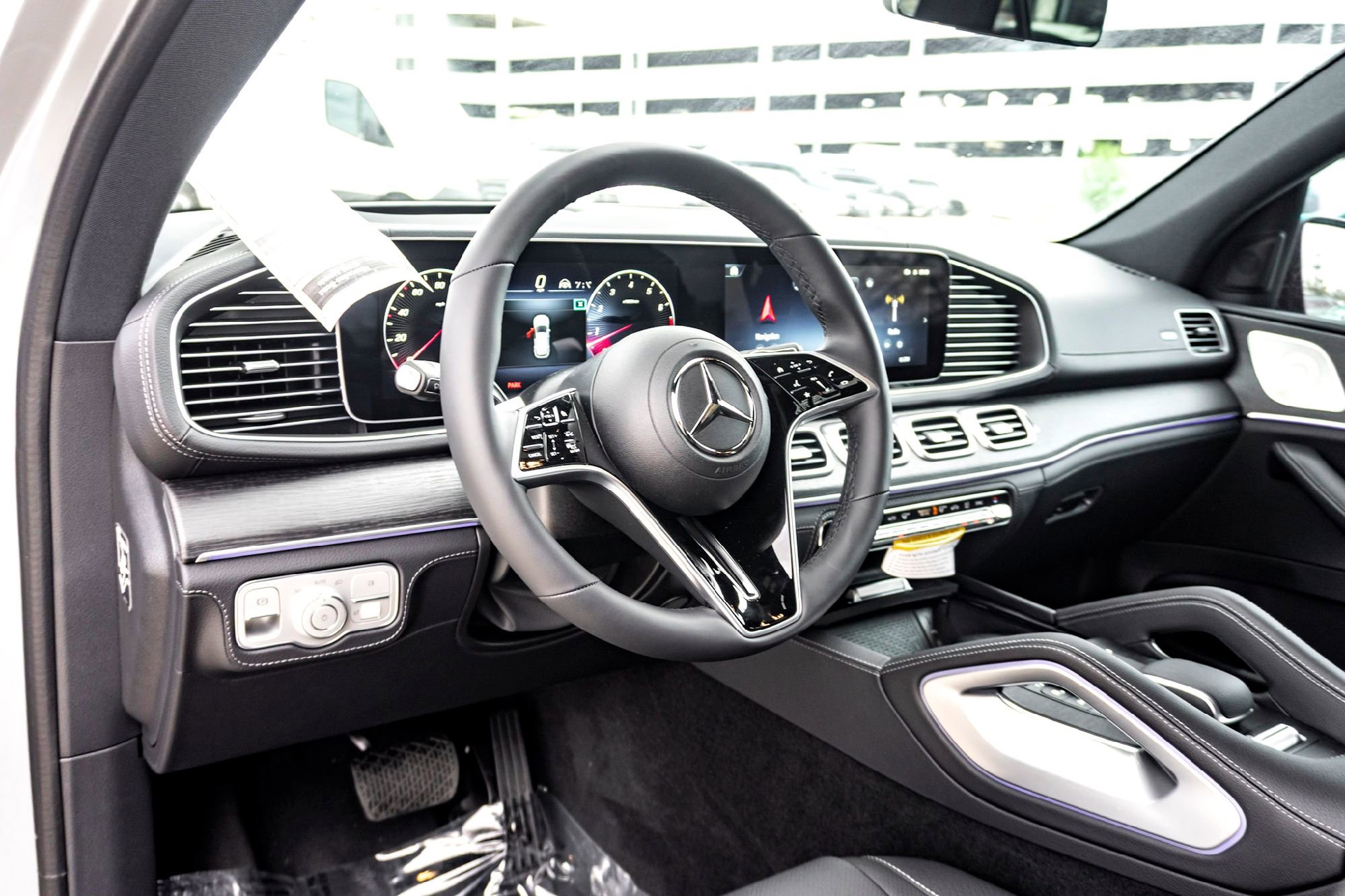 New 2026 MANUFAKTUR Alpine Grey Mercedes-Benz GLE 580 image 34