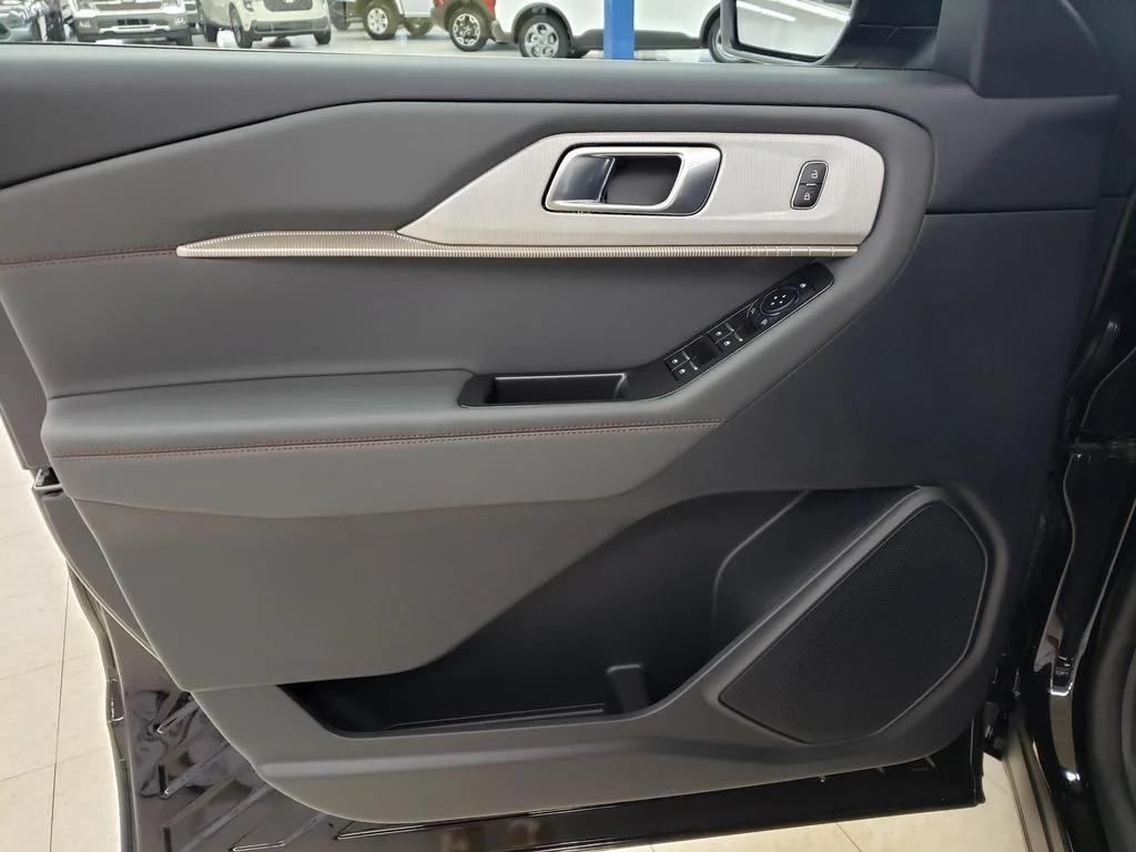 New 2026 Agate Black Metallic Ford Active image 11