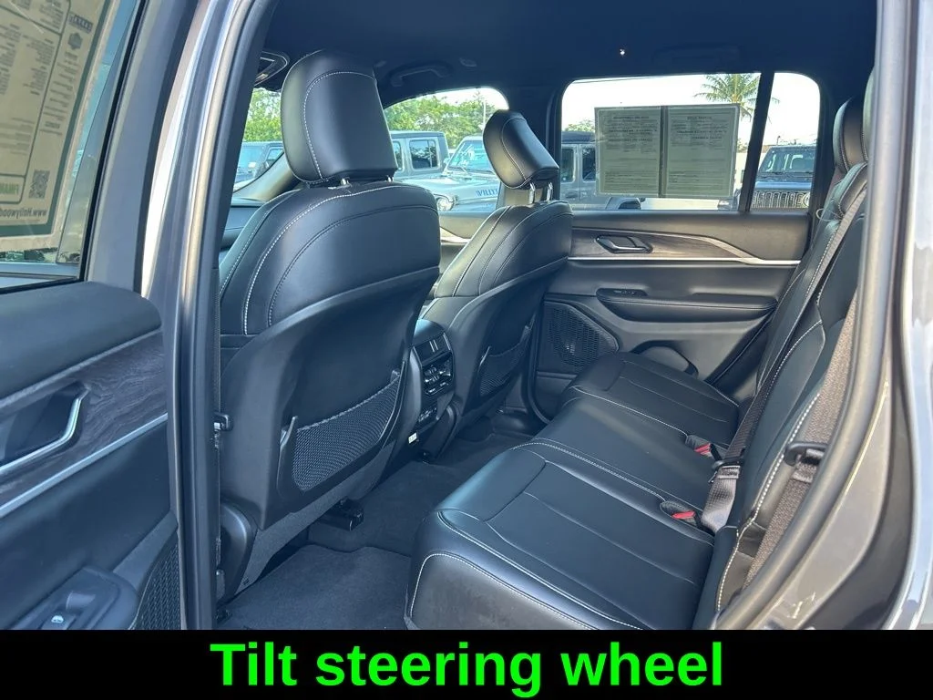 Used 2024 Gray Jeep Limited image 33