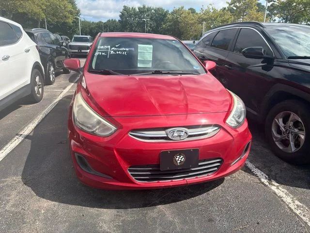 Used 2016 Boston Red Metallic Hyundai SE image 2