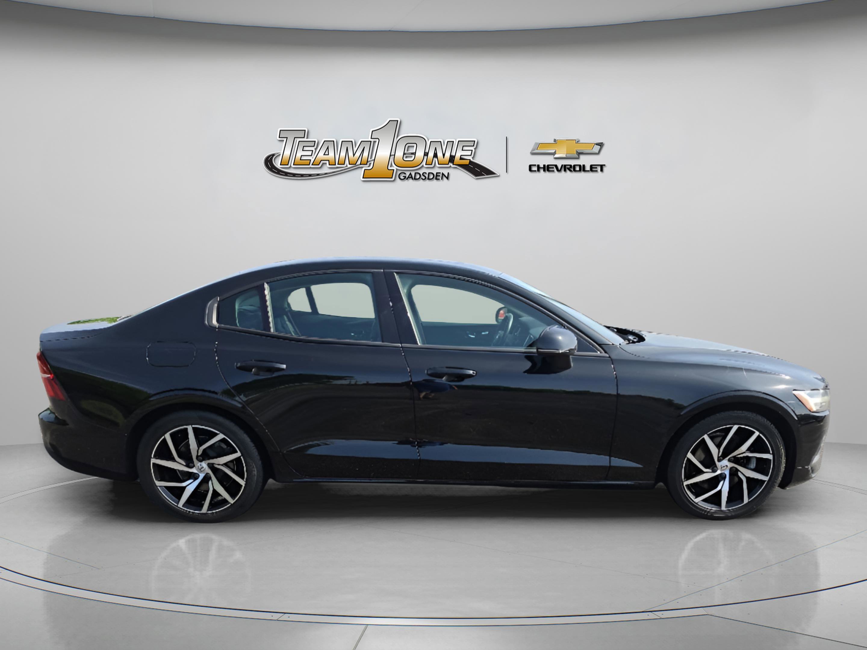 2020 Volvo S60 Momentum - Photo 8