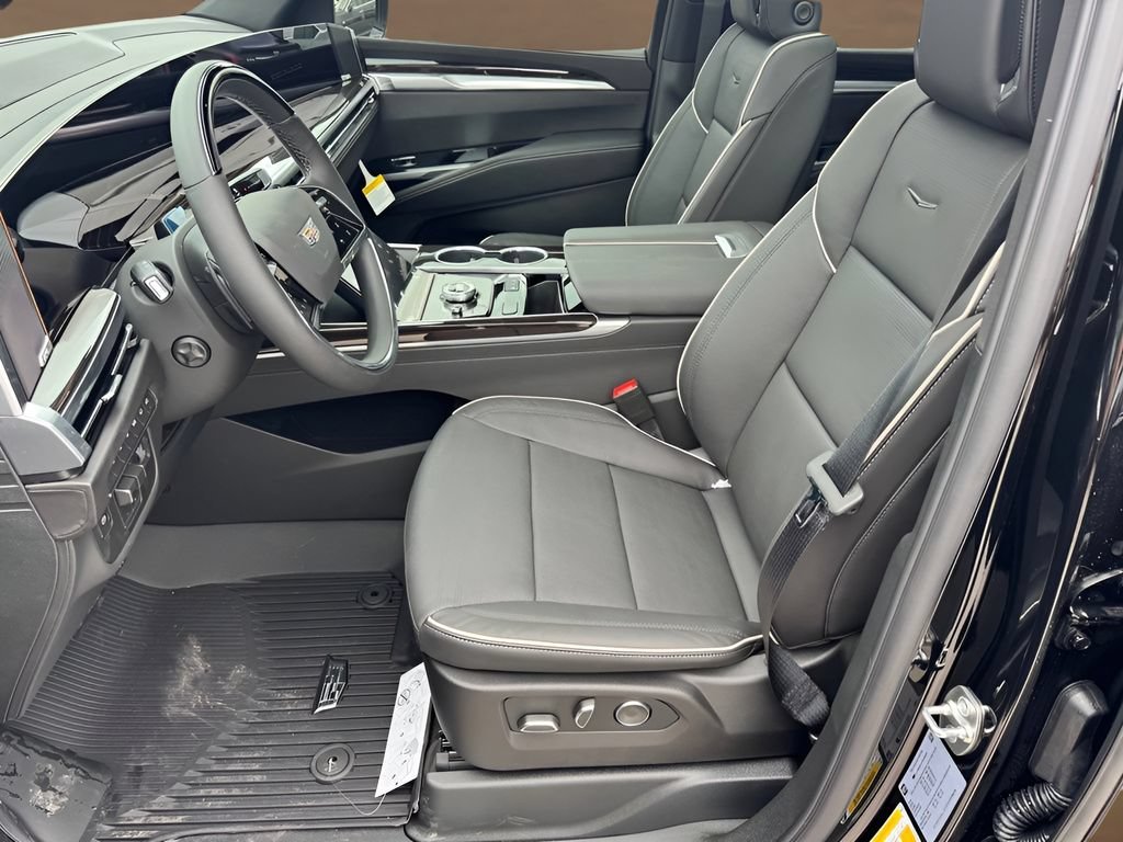 2026 Cadillac Escalade Luxury - Photo 10
