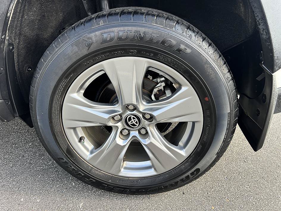 Used 2024 Ice Toyota XLE image 10