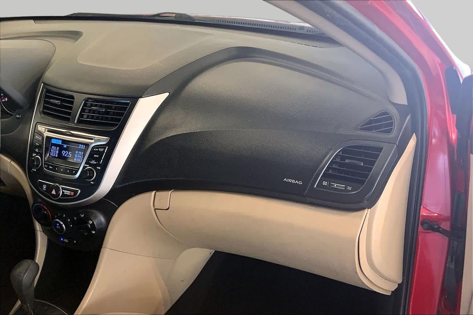 Used 2016 Boston Red Metallic Hyundai SE image 19