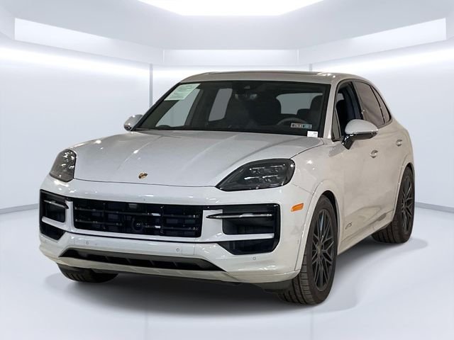 2025 Porsche Cayenne GTS