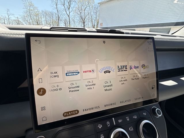 2026 Land Rover Defender X-Dynamic SE - Photo 15