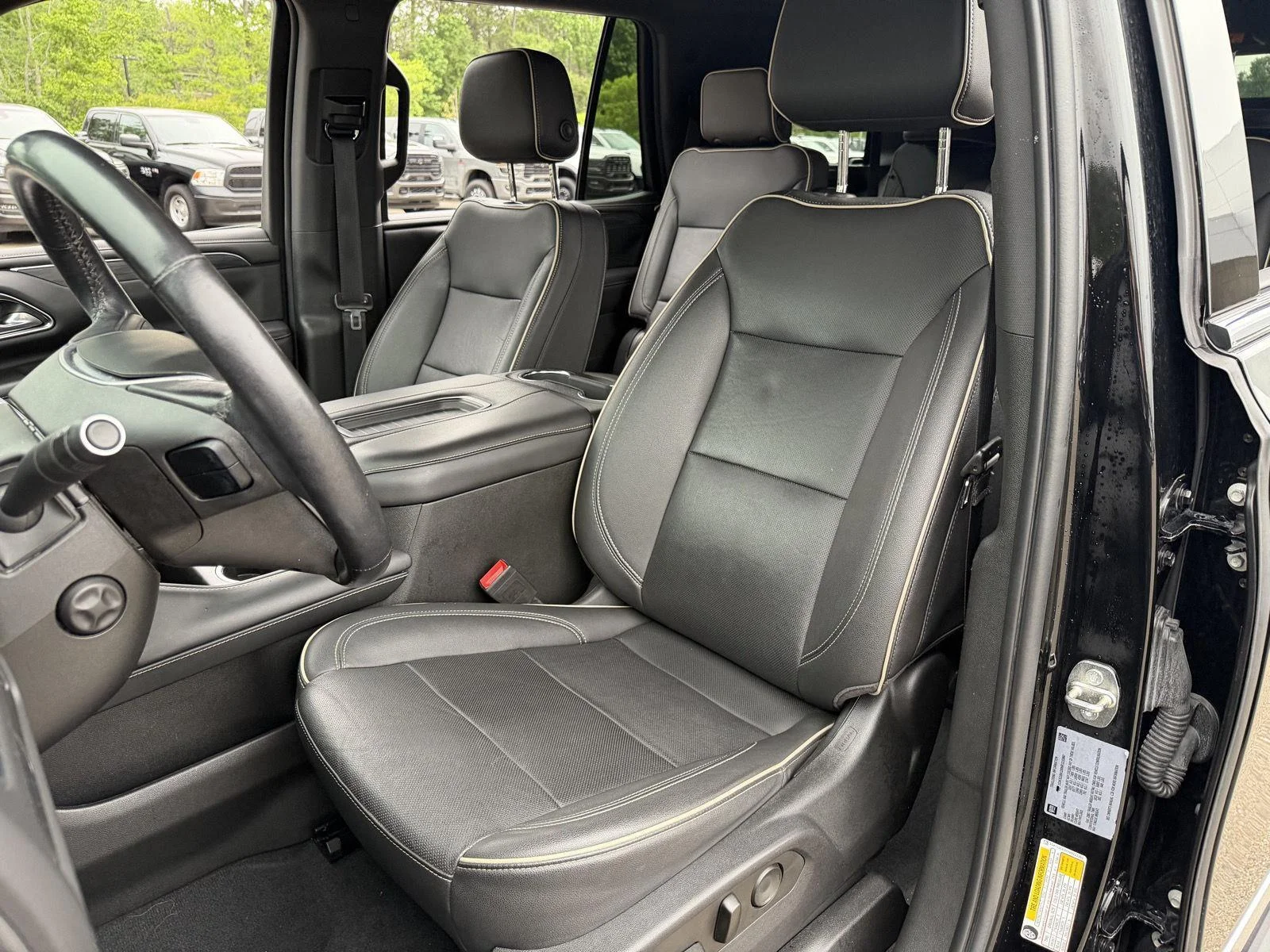 Used 2022 Onyx Black GMC SLT image 16