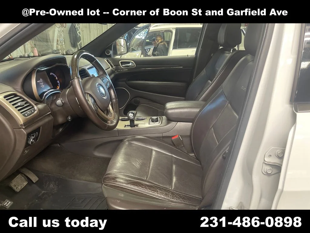 Used 2014 White/off-white Jeep Summit image 14