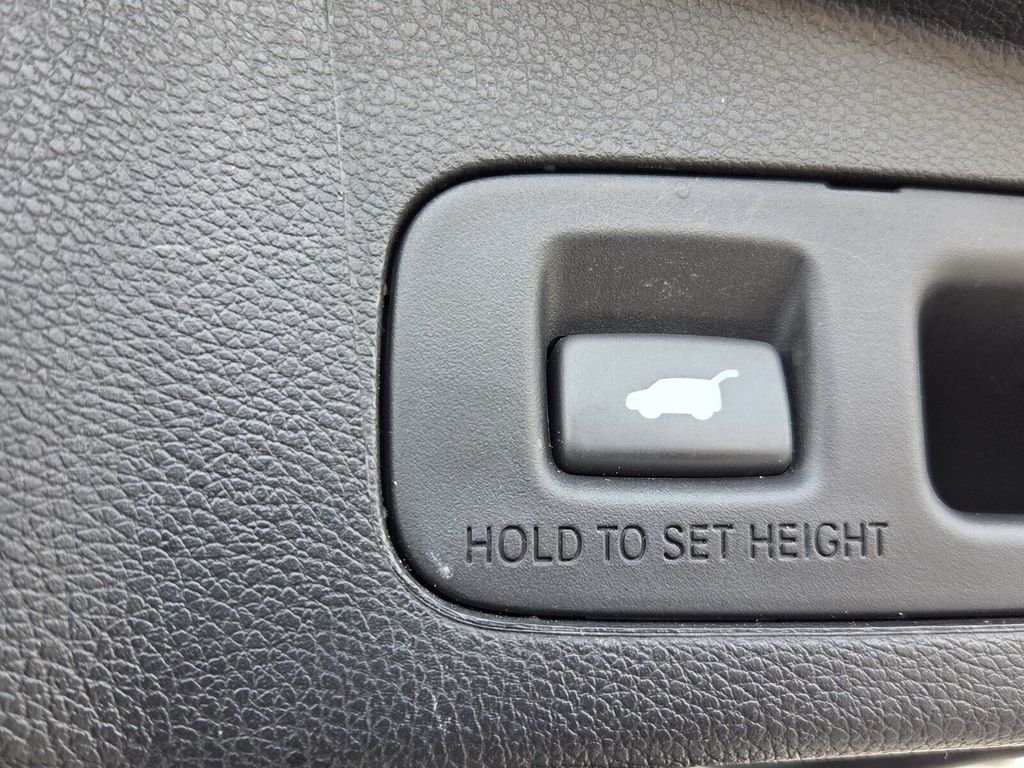 Used 2020  Honda EX-L image 12