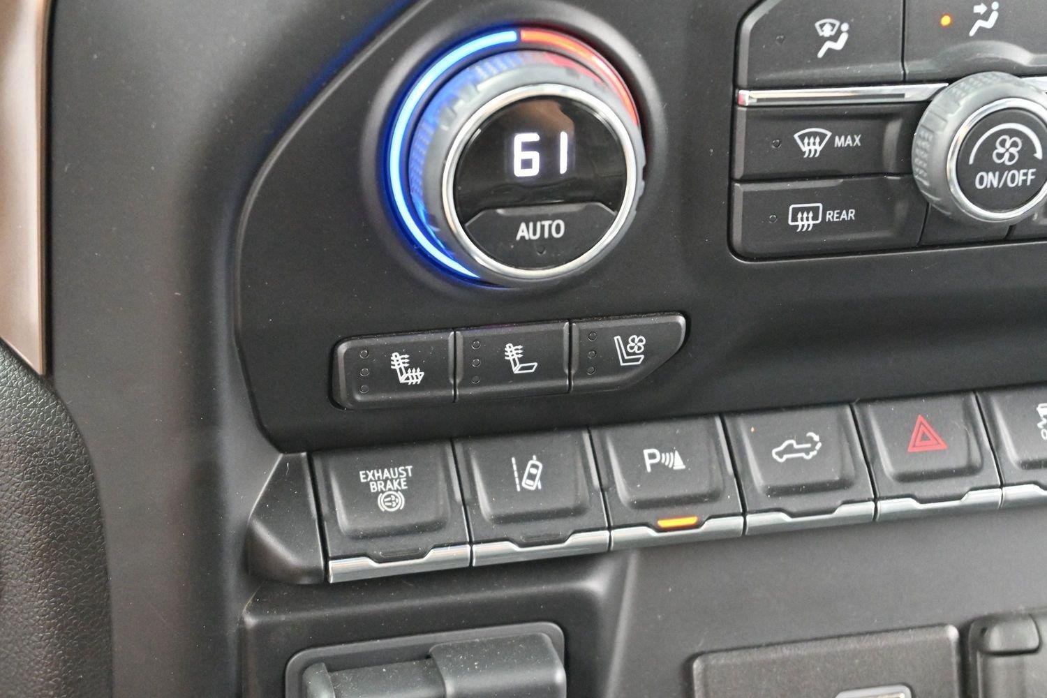 Used 2023 BLACK Chevrolet High Country image 22