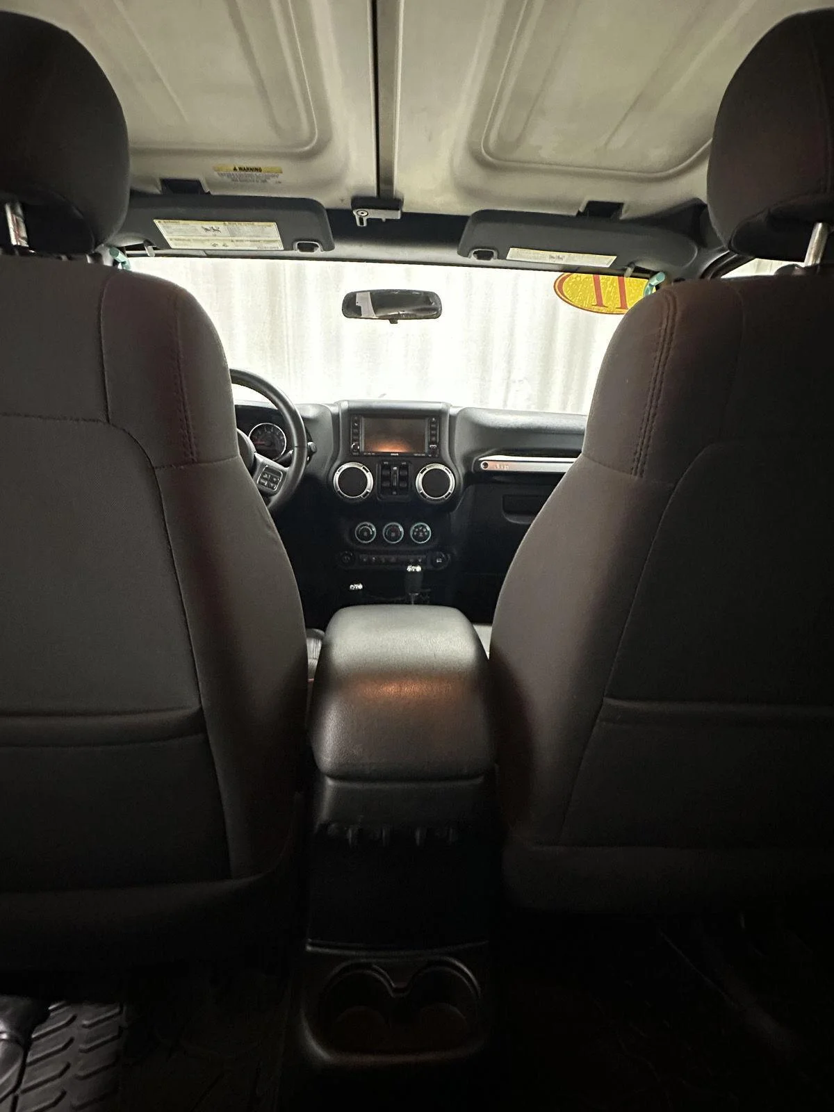 Used 2011 Tan Jeep Sahara image 15
