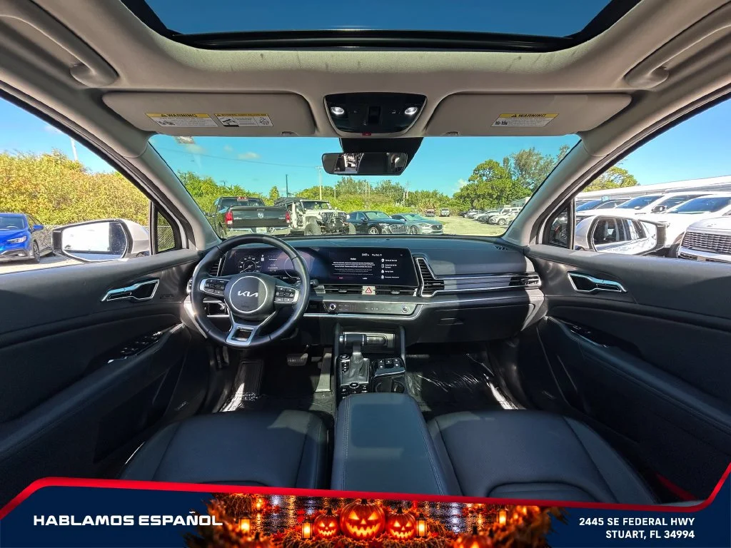 Used 2025 White Kia SX-Prestige image 33