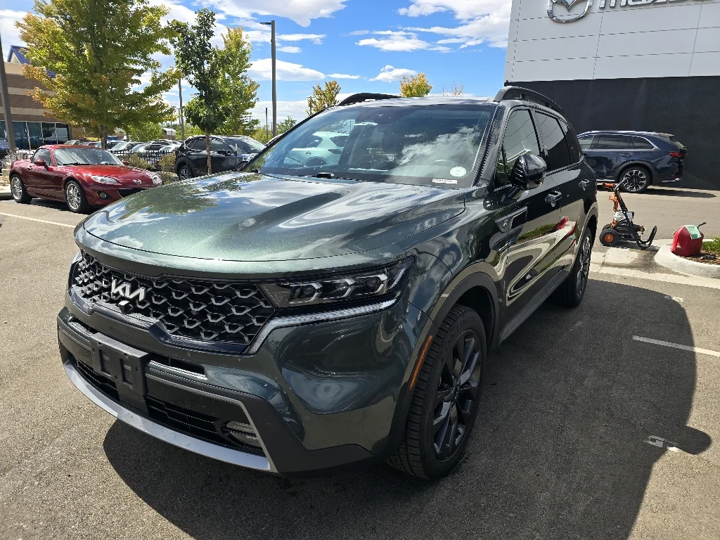 Used 2023 Aruba Green Kia X-Line SX Prestige image 1