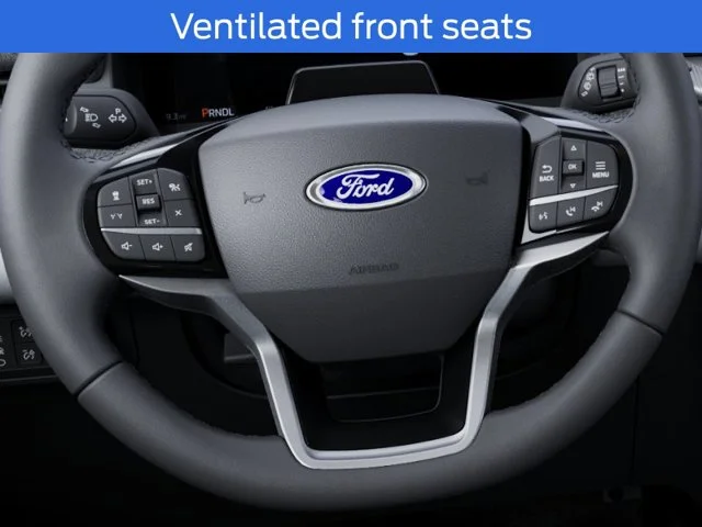 New 2027 Star White Metallic Tri-Coat Ford Platinum™ image 15