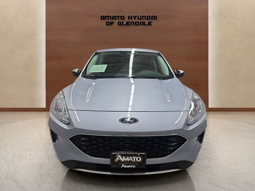Used 2022 Blue Ford SE image 9