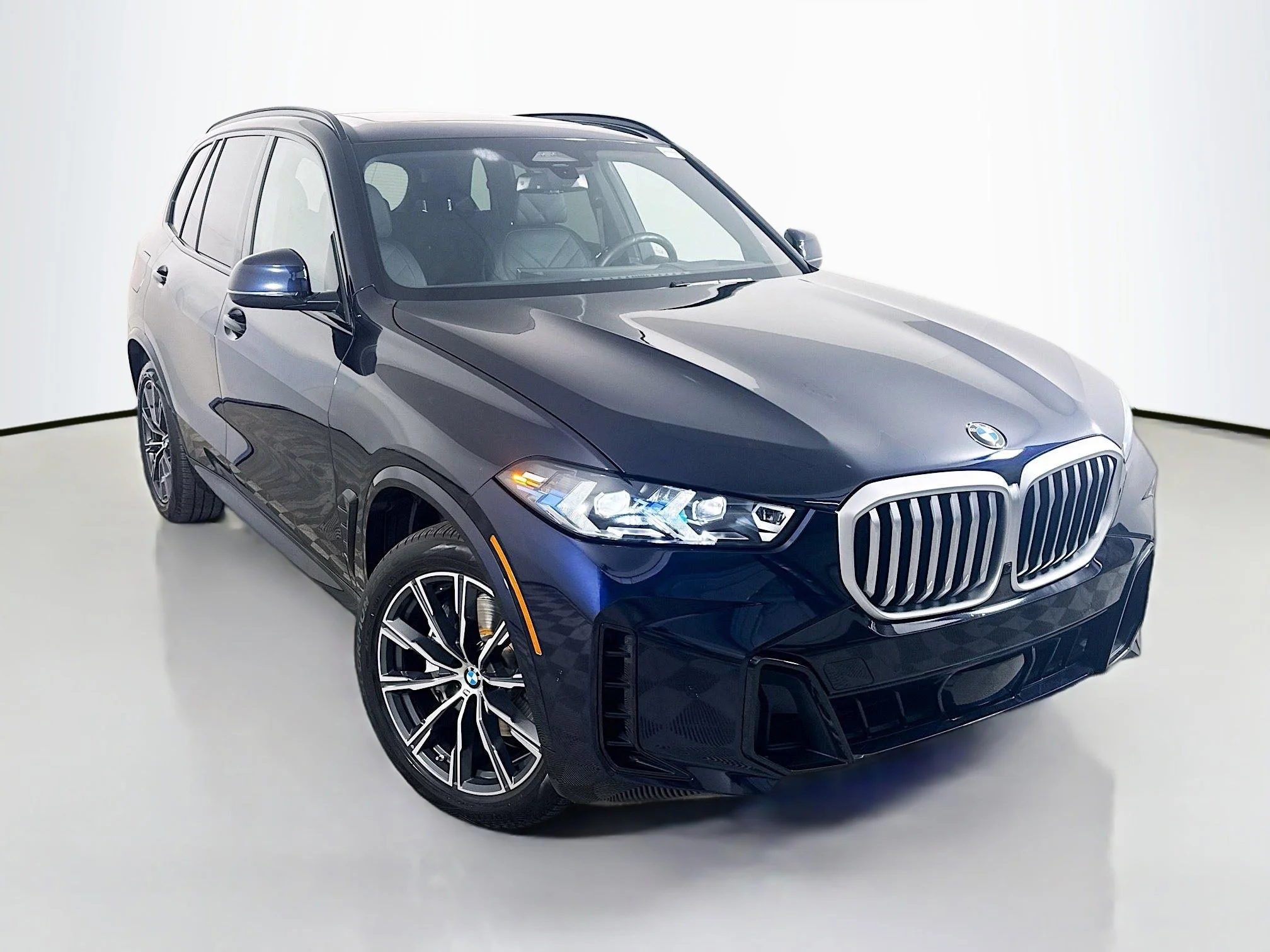 Used 2026 Carbon Black Metallic BMW sDrive40i image 1