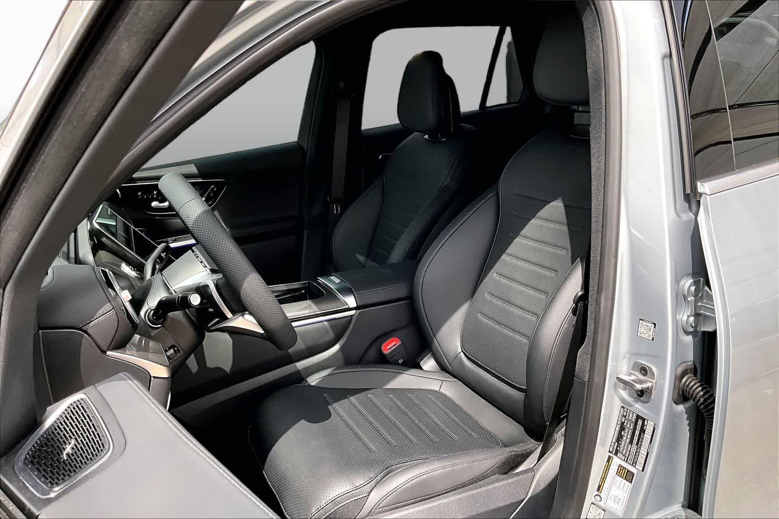 New 2026 Cirrus Silver Metallic Mercedes-Benz GLC 300 image 17
