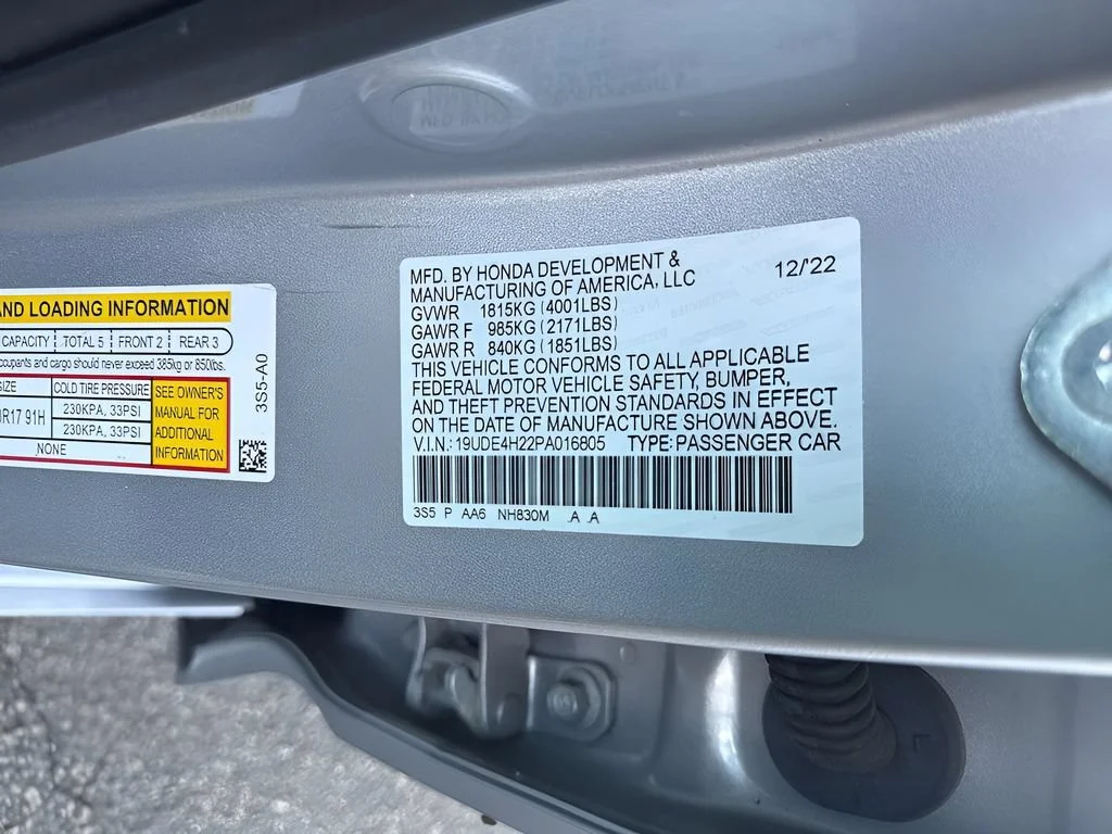 Used 2023 Silver Acura  image 30