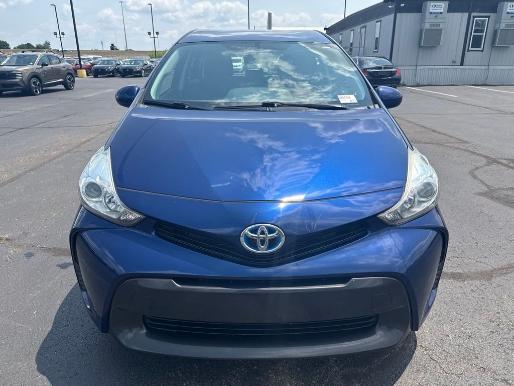 Used 2015 Blue Toyota Five image 8