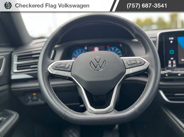 Used 2025 Pure Gray Volkswagen 2.0T SEL image 36