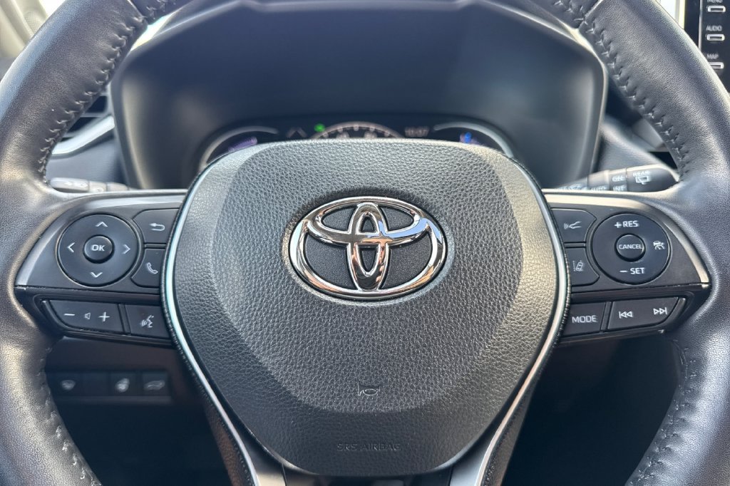 Used 2020 Gray Toyota Limited image 29