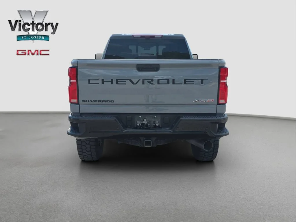 Used 2025 Slate Gray Metallic Chevrolet ZR2 image 16