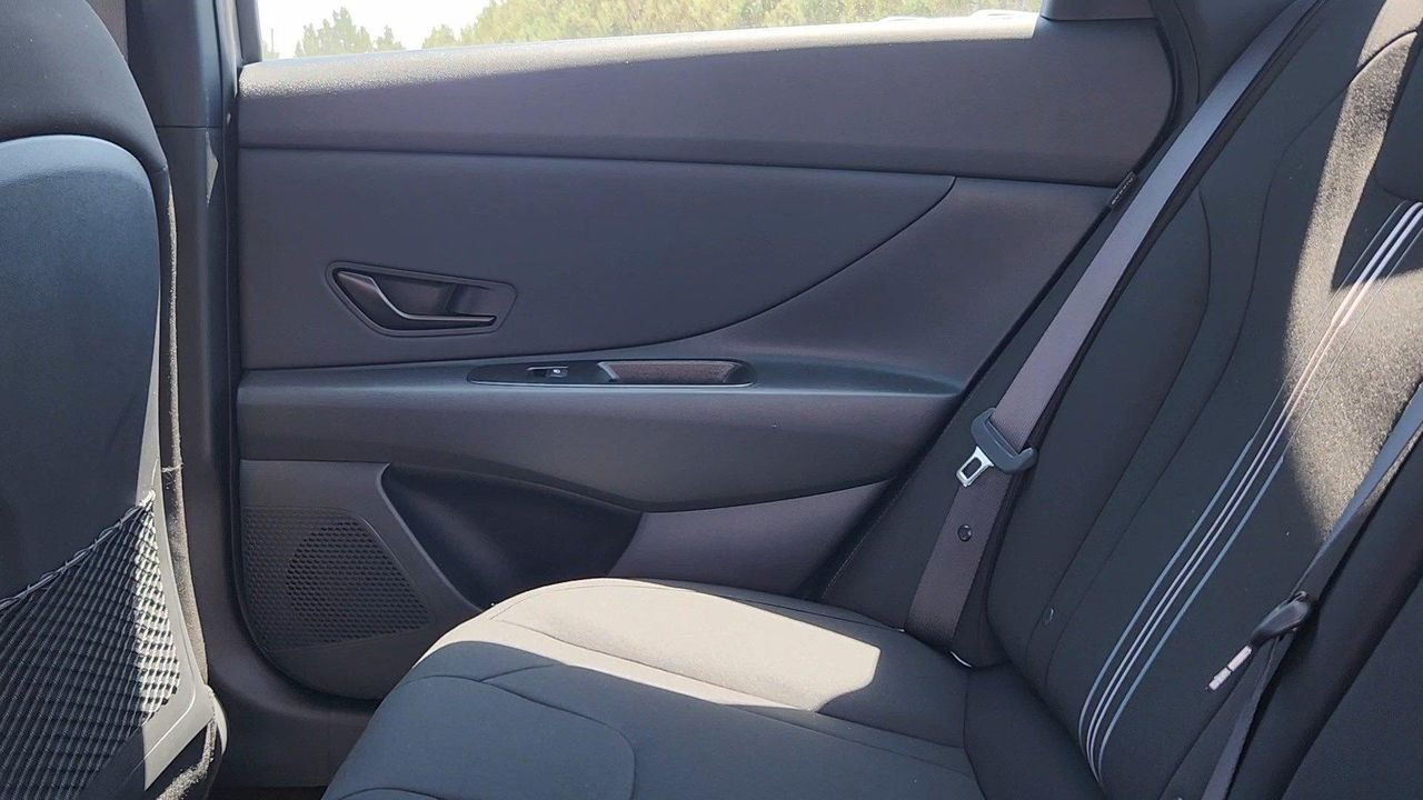 New 2026 Amazon Gray Hyundai SEL Sport Premium image 15