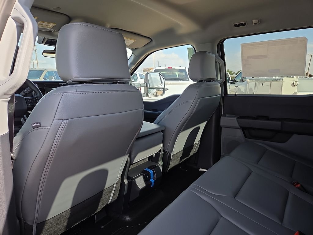 New 2026 Oxford White Ford F-350® XL image 17