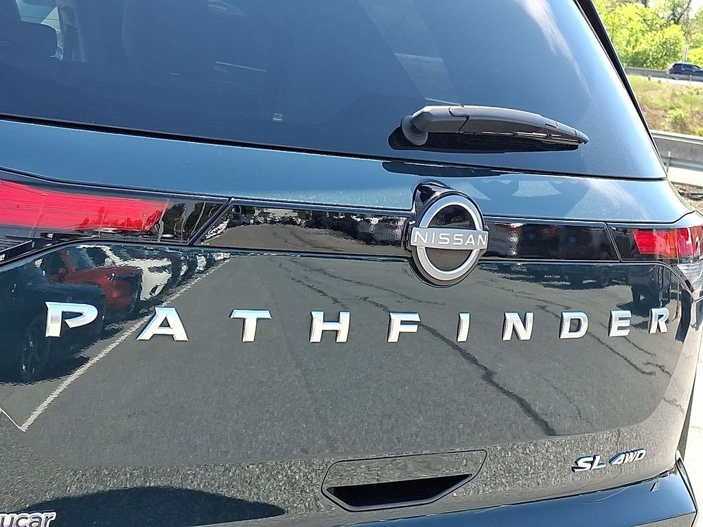 Used 2023 Black Nissan SL image 29