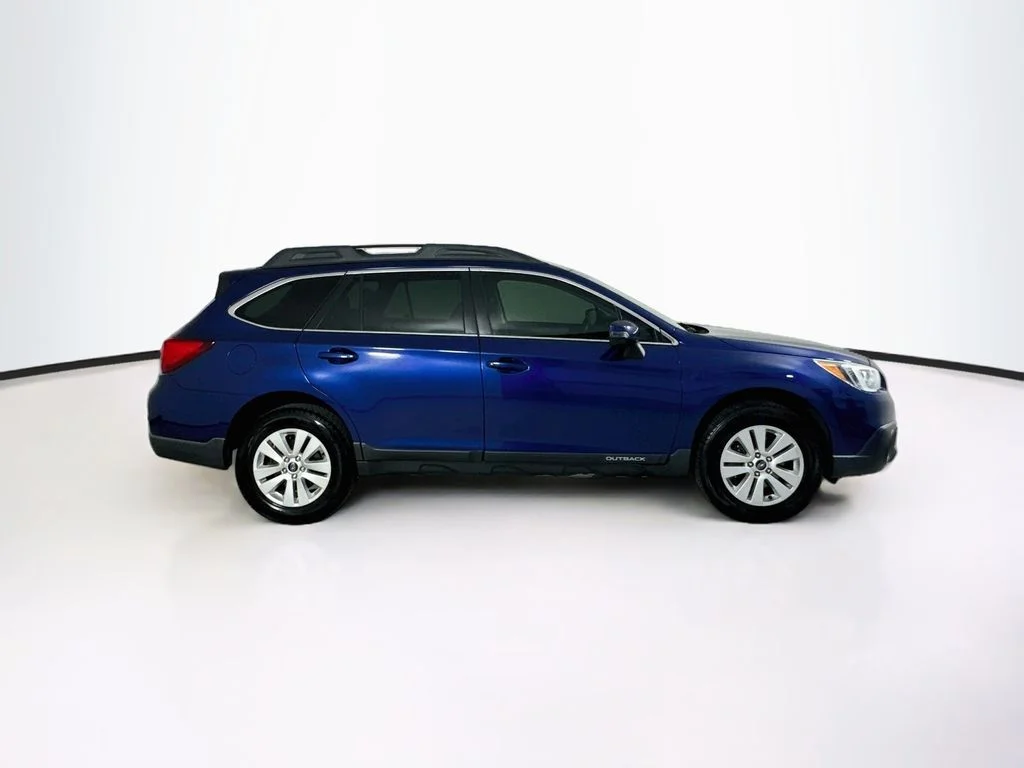 Used 2017 Lapis Blue Pearl Subaru 2.5i Premium image 8
