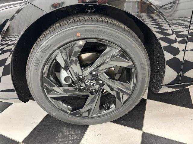New 2026 Black Hyundai SEL Sport image 5