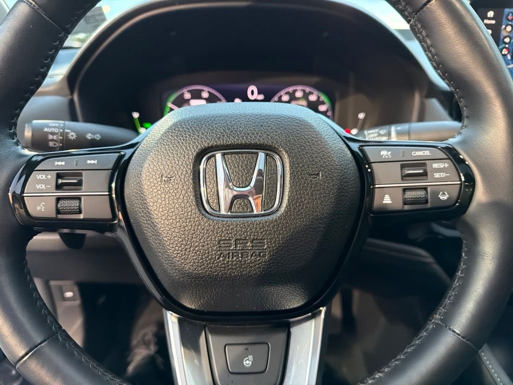Used 2025 Blue Honda Touring image 19