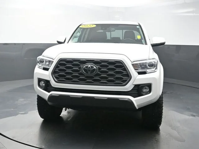Used 2022 White Toyota SR5 image 2