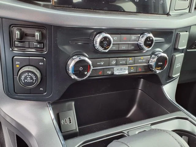 New 2026 Avalanche Ford XLT image 12