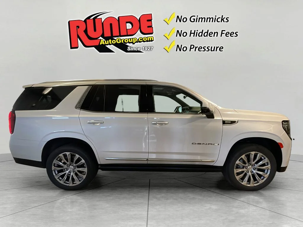 Used 2022 White Frost Tri-Coat GMC Denali image 7