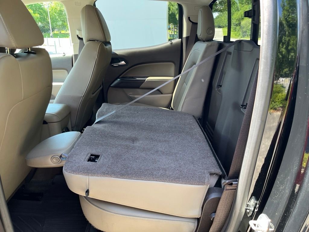 Used 2017 Black GMC SLT image 28