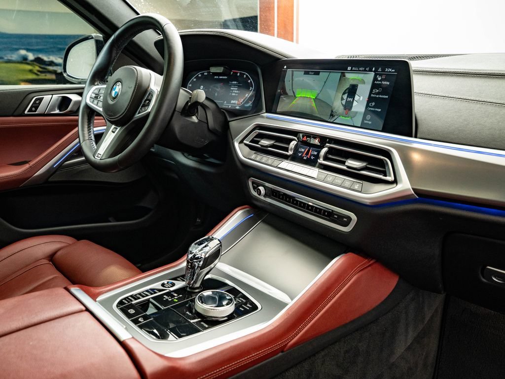 Used 2021 Black Sapphire Metallic BMW M50i image 47