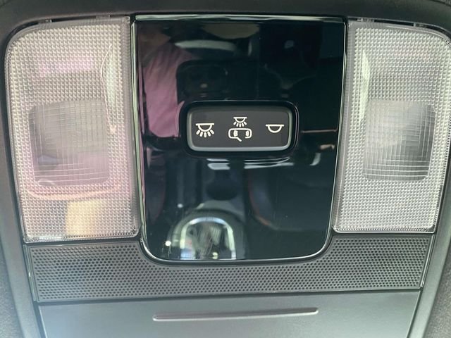 Used 2021 White Kia GT image 26