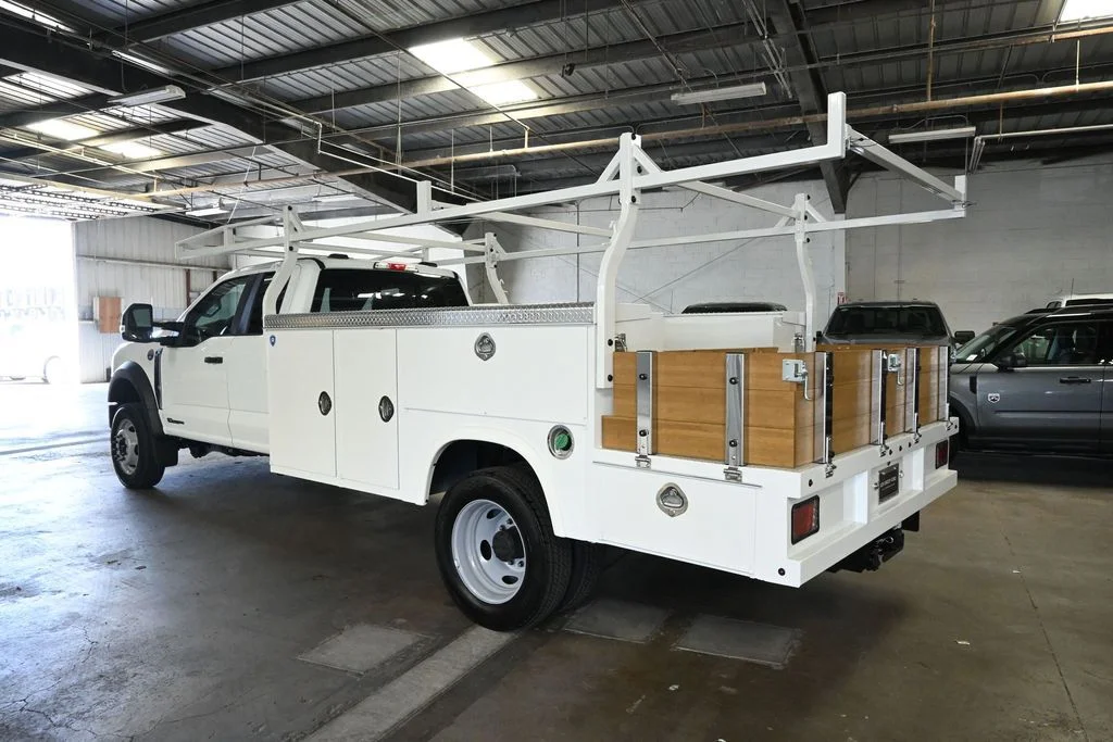 New 2026 Oxford White Ford XL image 7