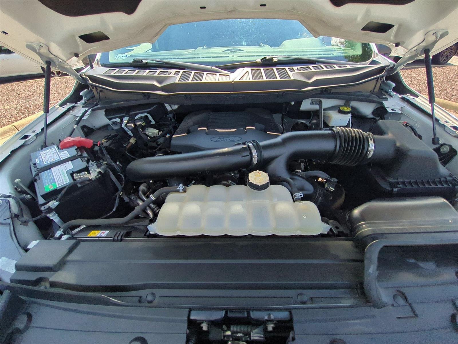 Used 2022 Oxford White Ford XLT image 33