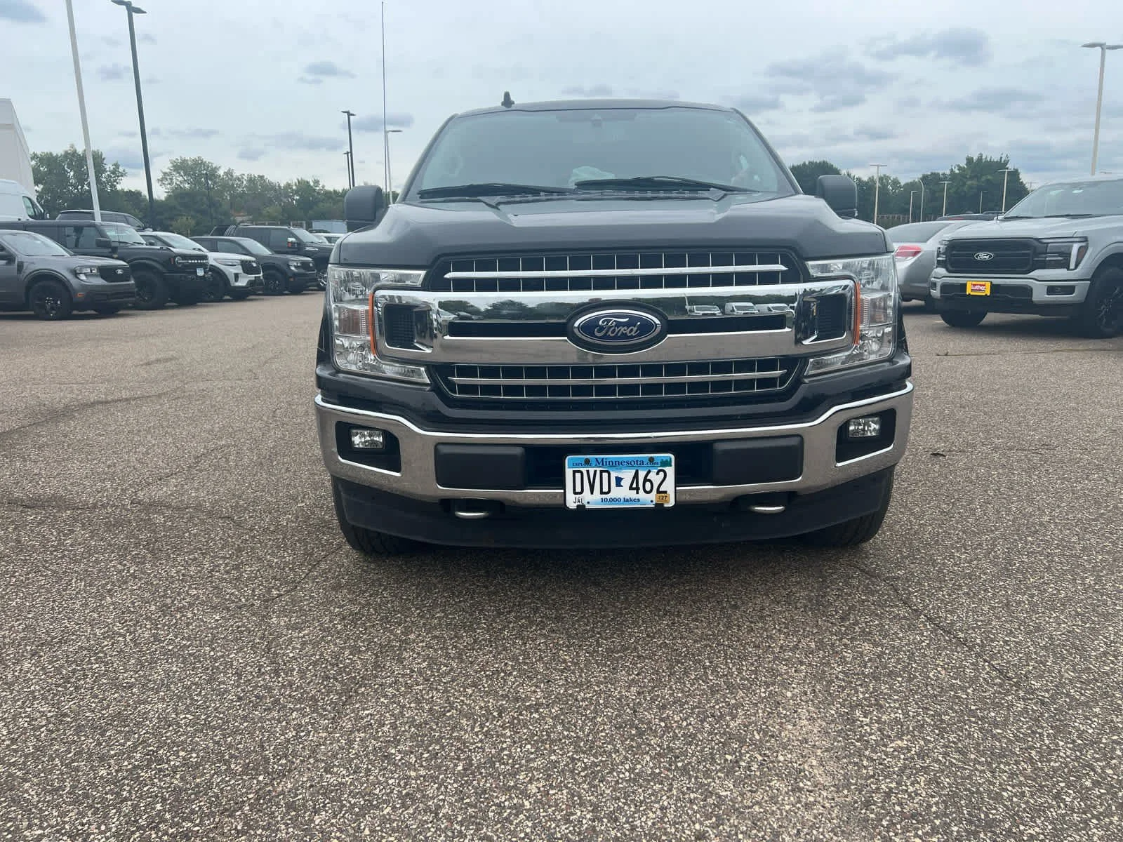 Used 2020 Agate Black Metallic Ford XLT image 2