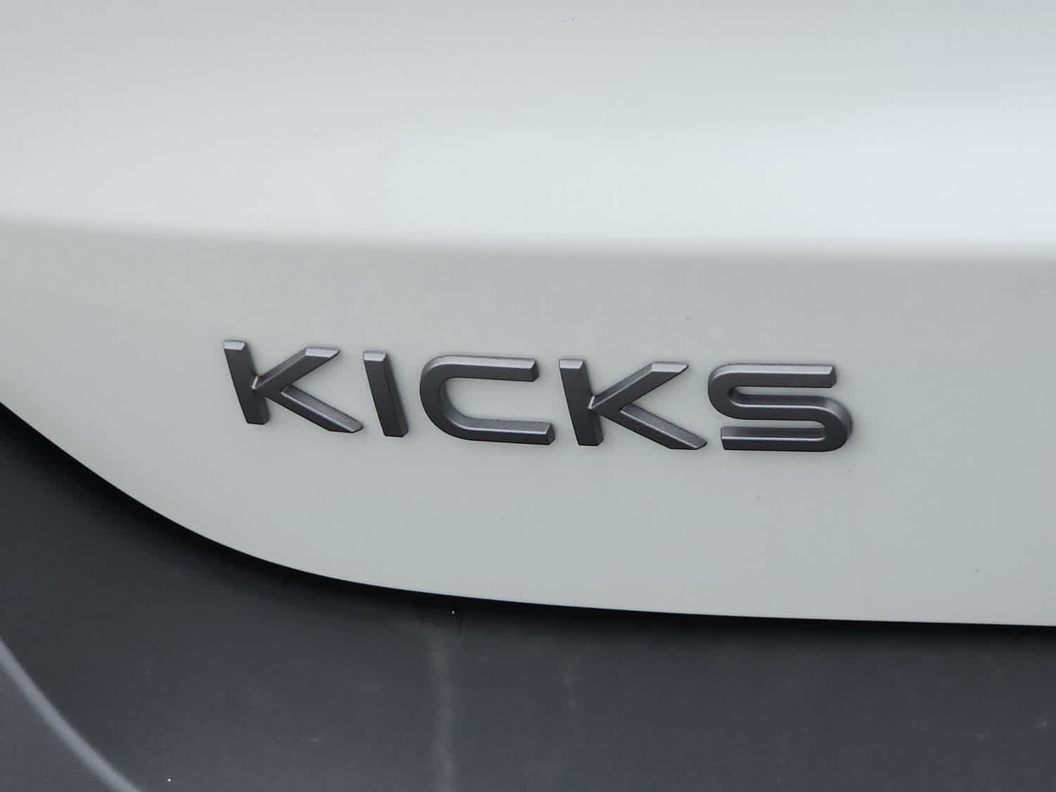 2025 Nissan Kicks SR - Photo 16